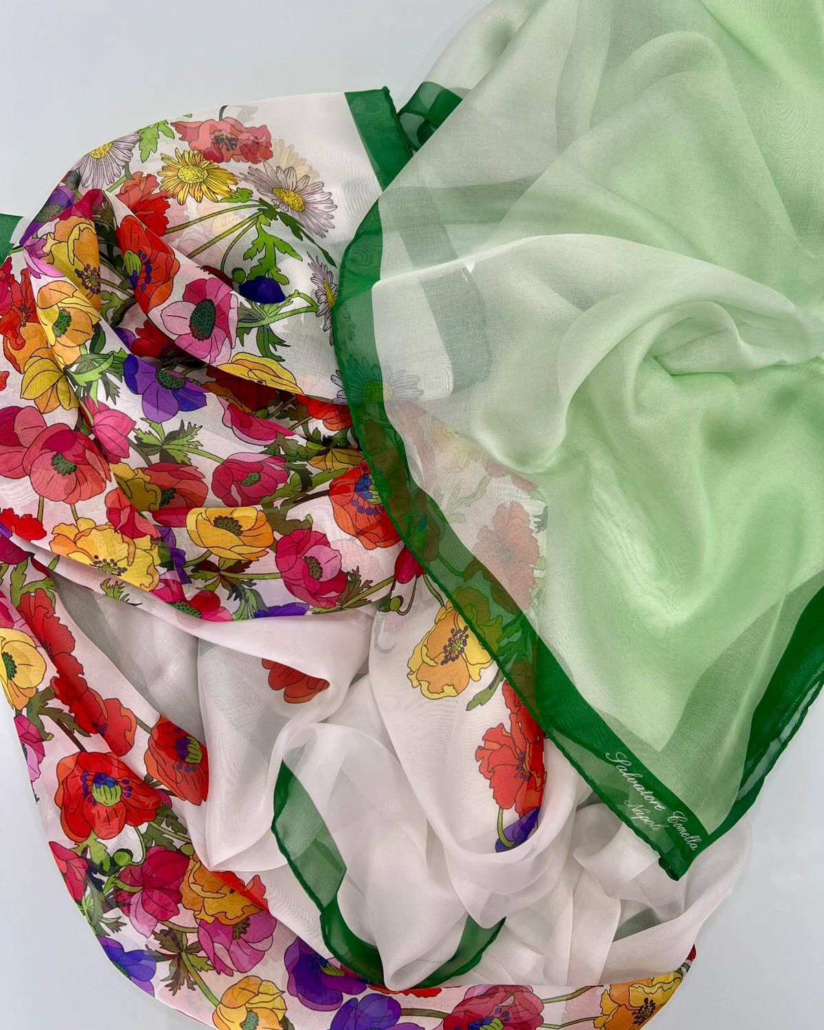 Stole in seta Salvatore Comella, in verde chiaro e fantasia floreale
